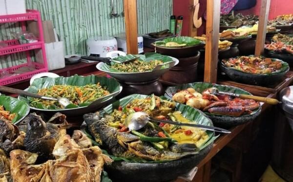 Daftar Terjitu Tempat Makan Enak di Kota: Rekomendasi Terbaik! Daftar Terjitu Tempat Makan Enak di Kota: Rekomendasi Terbaik!